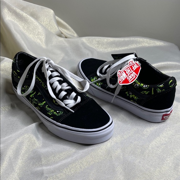 Vans Unisex NWT Old Skool Eyes In The Dark Glow In The Dark Sneakers 7M 8.5W - Picture 2 of 11